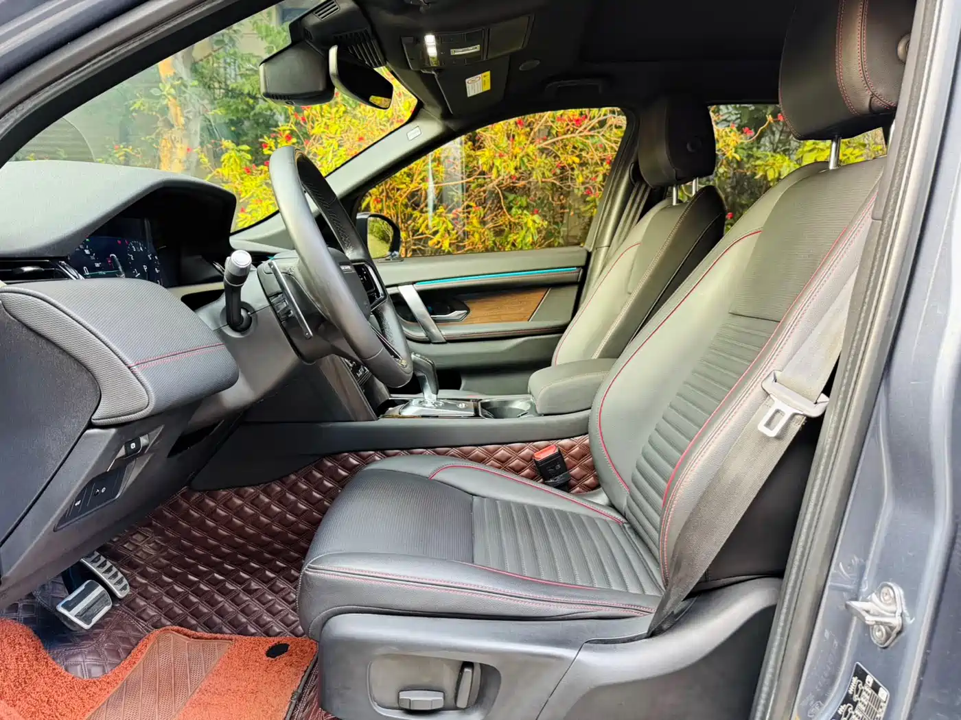 Land Rover Discovery Sport 2022 Model 249PS R-Dynamic S Performance Edition 5-Seater фото 17