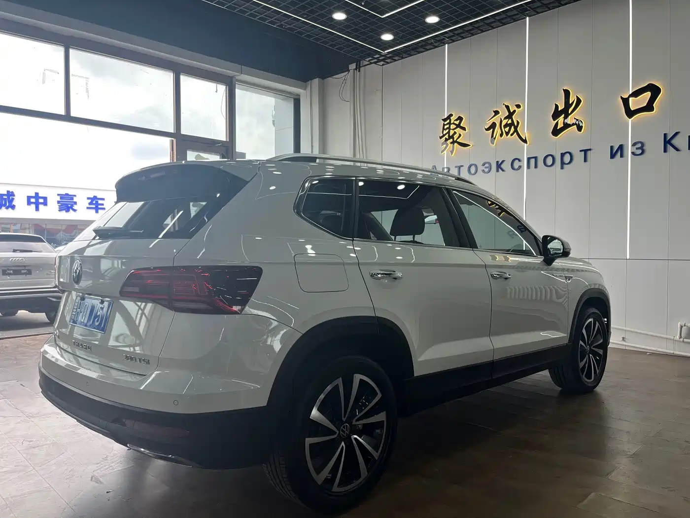 Volkswagen Tharu, миниатюра 9