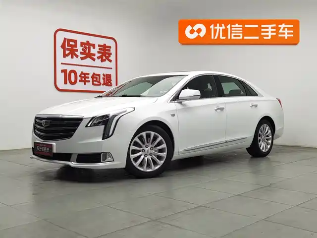 CADILLAC XTS