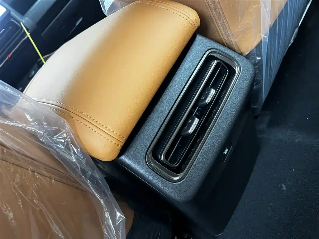Haval Meng Long NEV 2026 Hi4 102 Premium фото 11