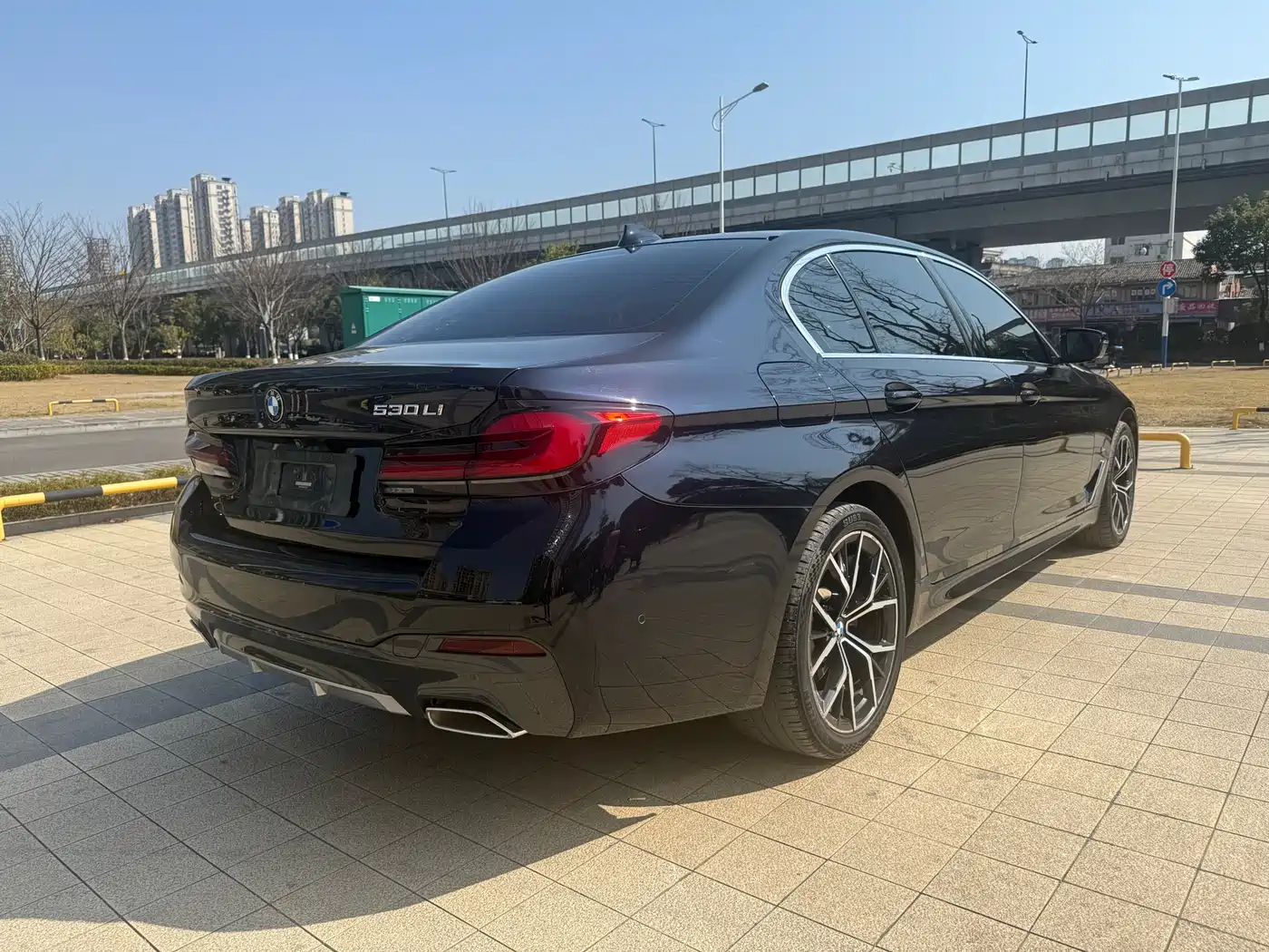 BMW 5-SERIES