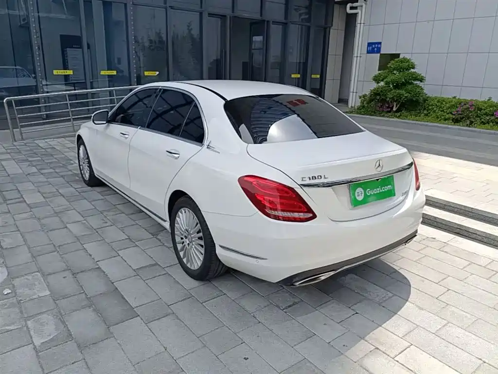 Mercedes-Benz C-Class 2017 C 180 L фото 5