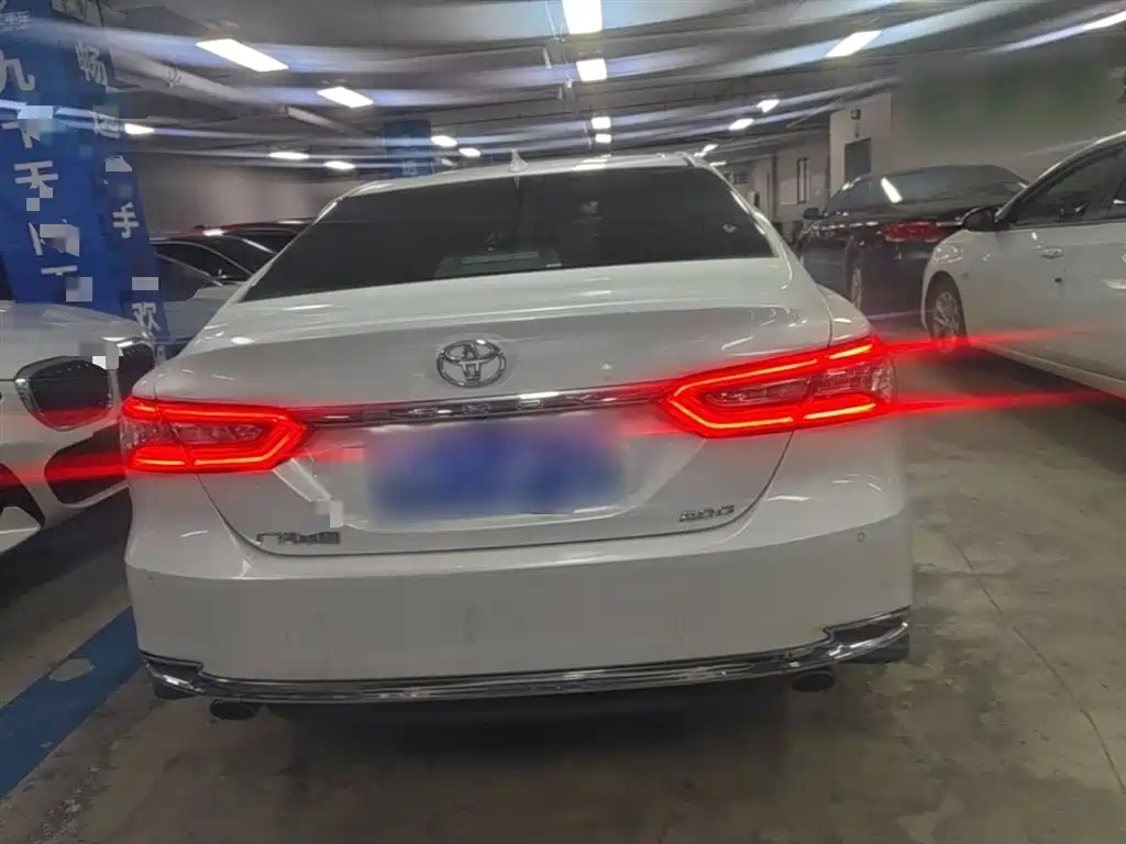 Toyota Camry 2023 2.0G Luxury Edition фото 6