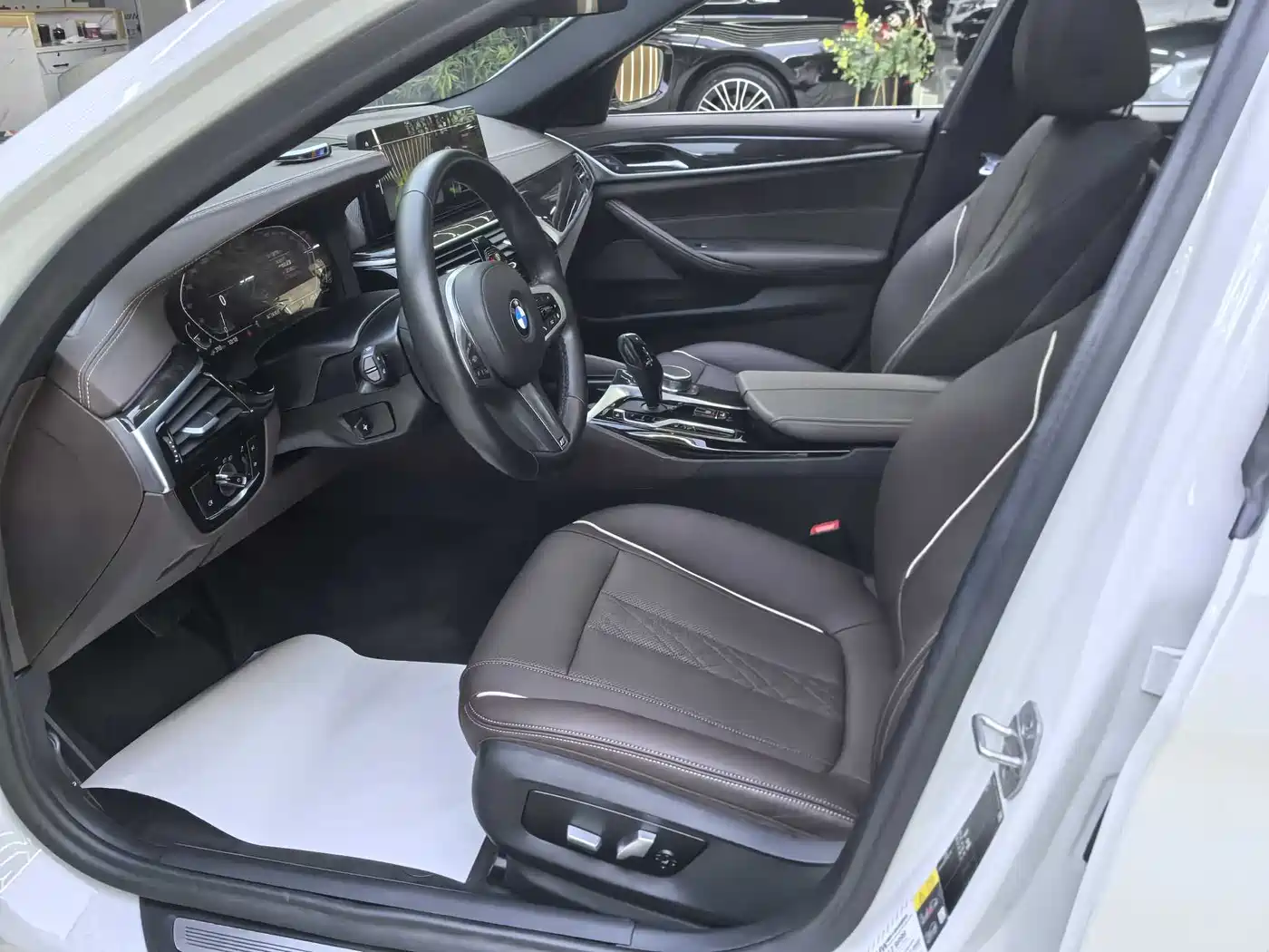 BMW 5 Series New Energy 2021 Facelift 535Le M Sport Package фото 20