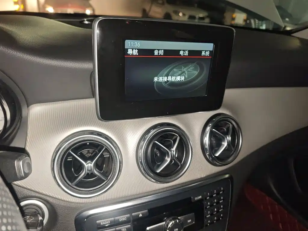 Mercedes-Benz GLA 2015 2016 GLA 200 Dynamic