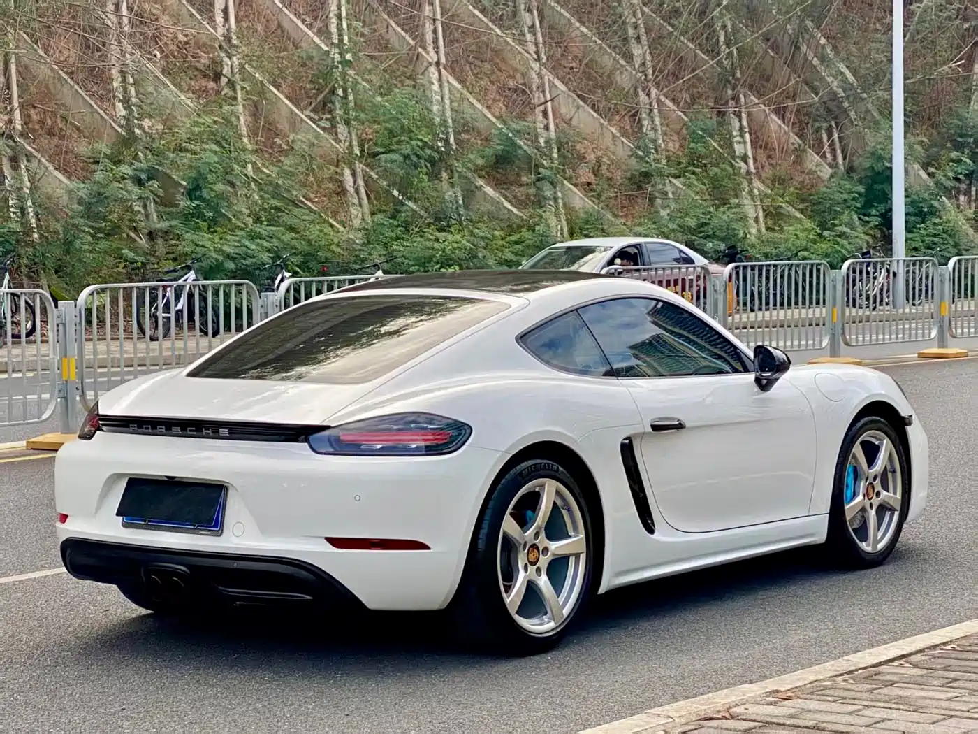 Porsche 718 2016 Cayman 2.0T фото 6