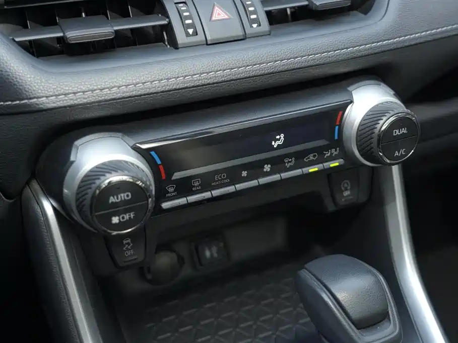 Toyota RAV4 Rongfang 2021 2.0L CVT 4WD Trend фото 9