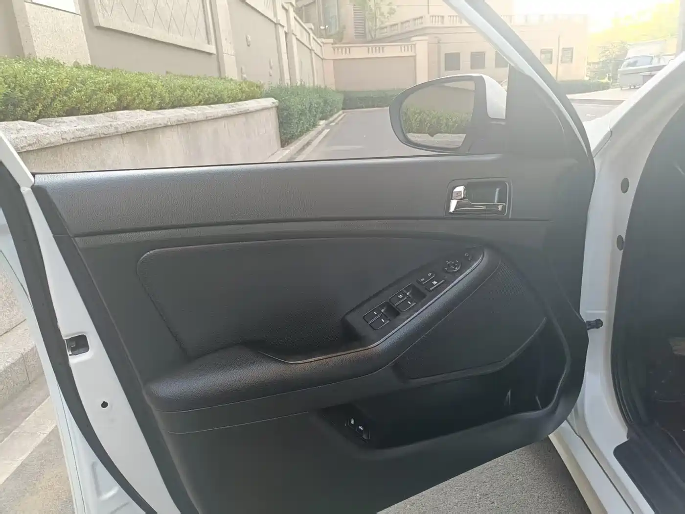 Kia K5 2012 2.0L Automatic DLX фото 4