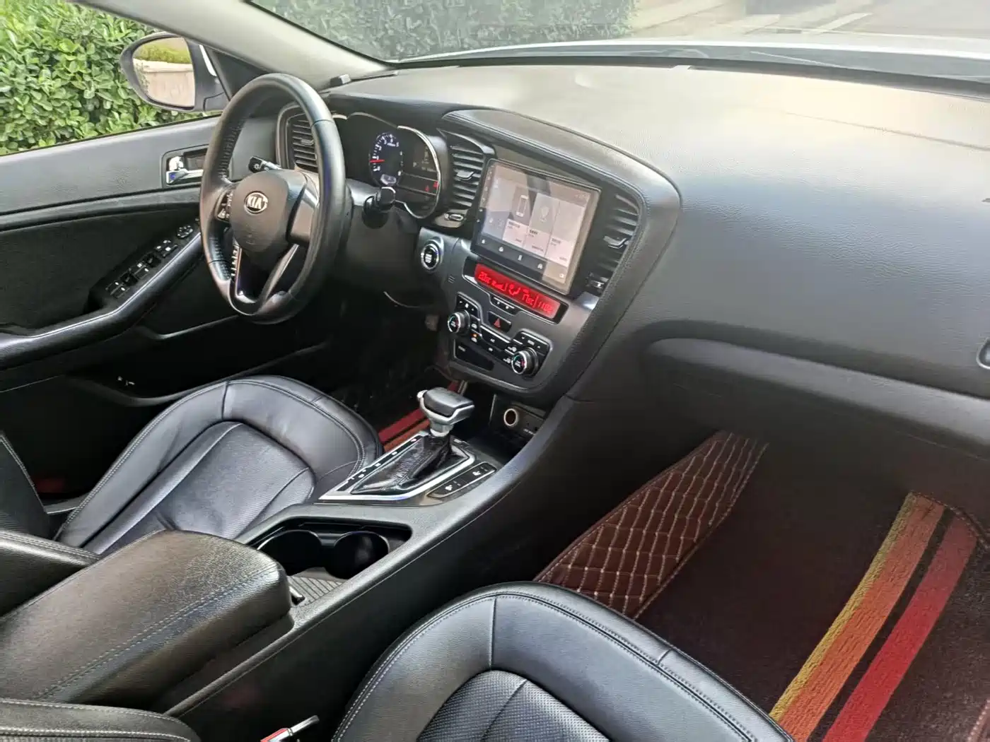 Kia K5 2012 2.0L Automatic DLX фото 10