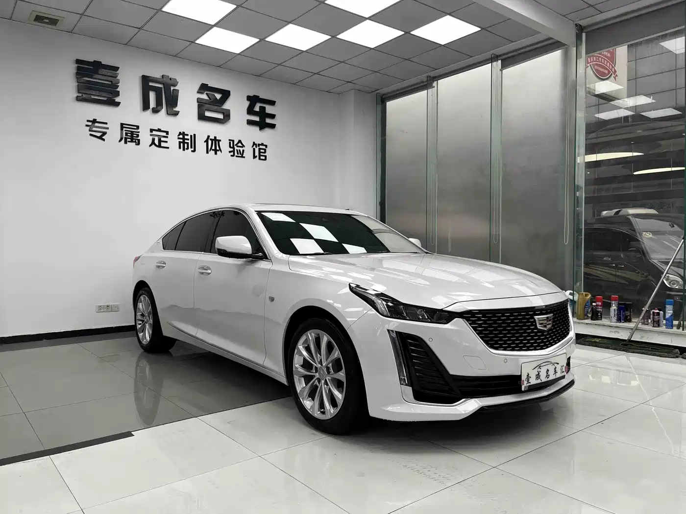 CADILLAC CT5