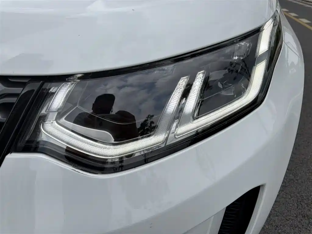 Land Rover Discovery Sport 2021 249PS R-Dynamic SE Performance Technology Edition 5-seater фото 18