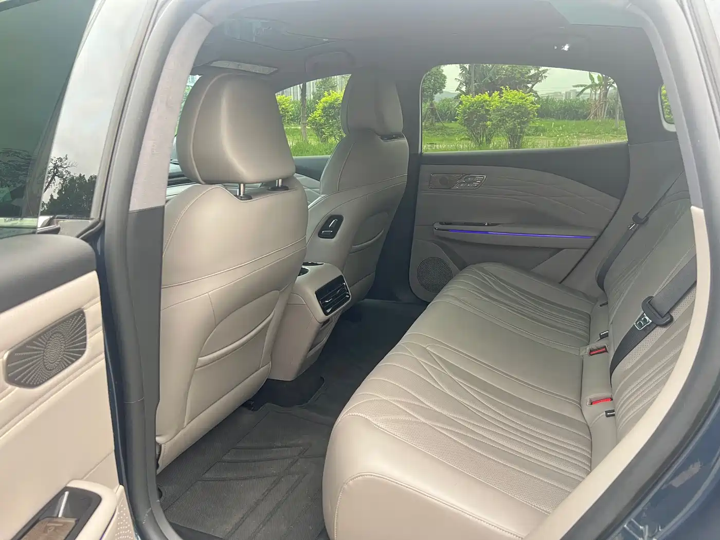 Geely Galaxy Galaxy Xingyao 8 2025 130km EM-P Starship Edition фото 14