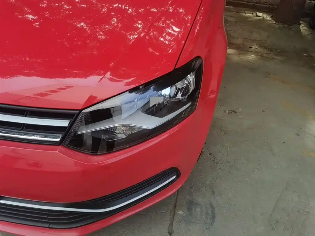 Volkswagen Polo 2016 1.4L Automatic Trend фото 24