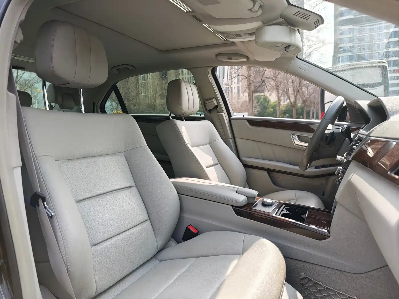 Mercedes-Benz E-Class 2012 E 200 L CGI Elegance фото 21