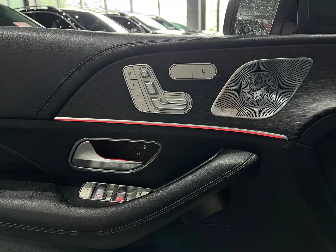 Photo 9 - Mercedes-Benz GLE