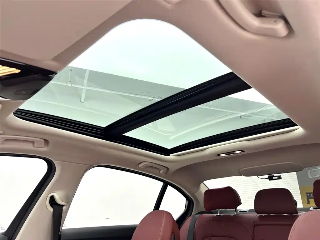 BMW i3 2025 eDrive 35 L фото 12