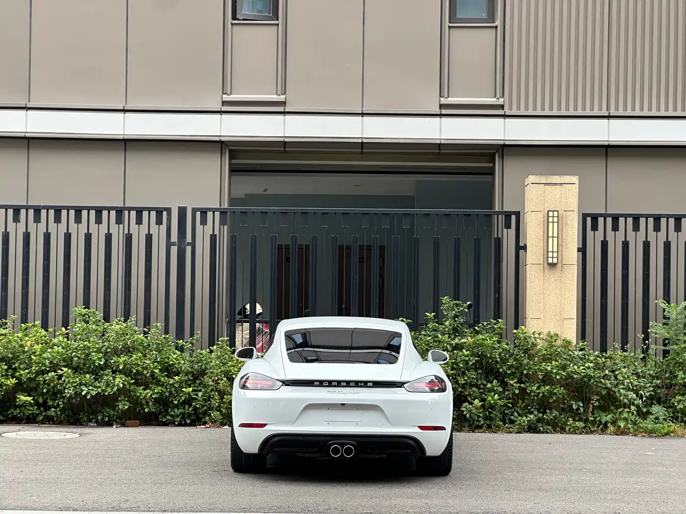 Porsche 718 2018 Cayman 2.0T фото 5
