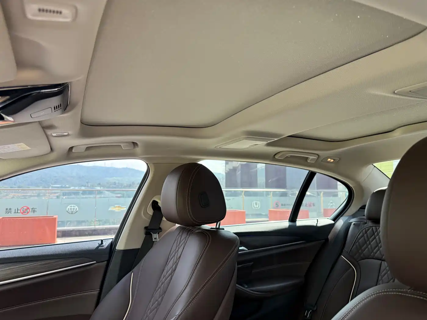 BMW 5 Series 2019 530Li Leading Luxury Package фото 28