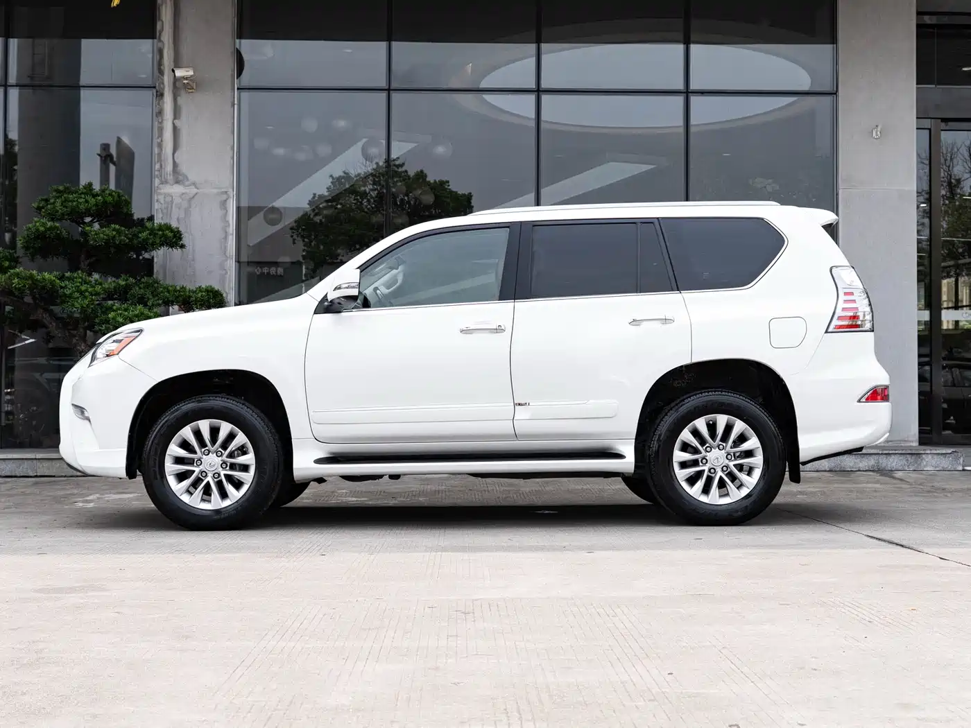 Lexus GX 2014 400 Premium фото 4
