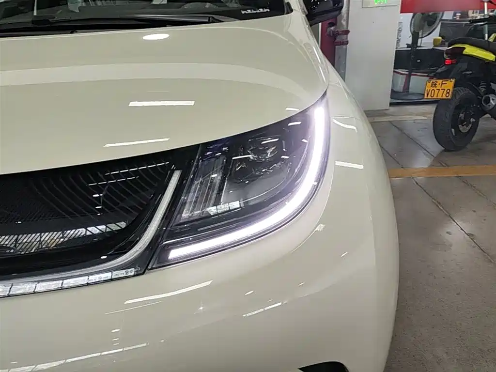 BYD Dolphin 2025 420km Freedom Edition фото 24