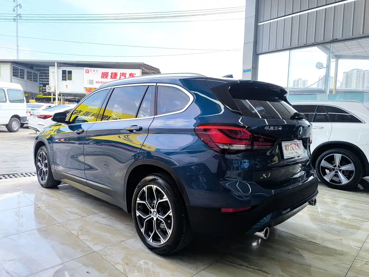 BMW X1 2022 sDrive25Li Leading фото 9