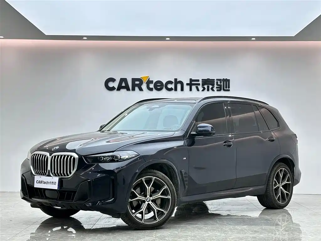 BMW X5 2023 xDrive 30Li Premium M Sport Black Night Package