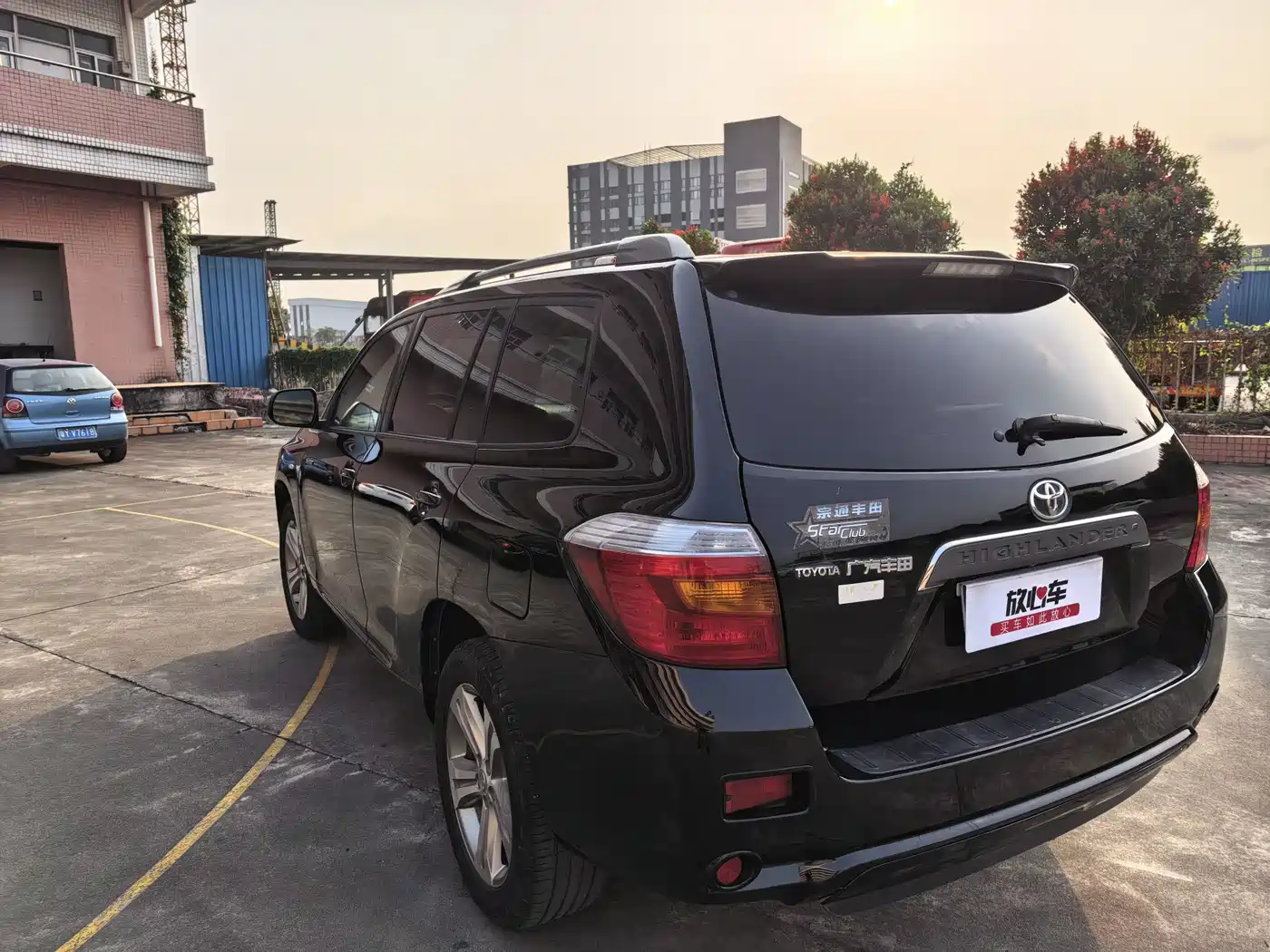 Toyota Highlander 2011 2.7L 2WD 7-seat Luxury фото 7