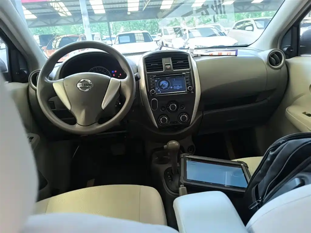 Nissan Sunny 2016 2015 1.5XE CVT Comfort