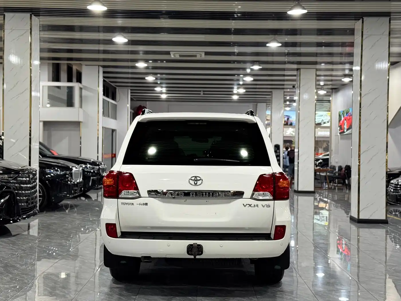 Toyota Land Cruiser 2012 4.6L Automatic VX-R фото 15
