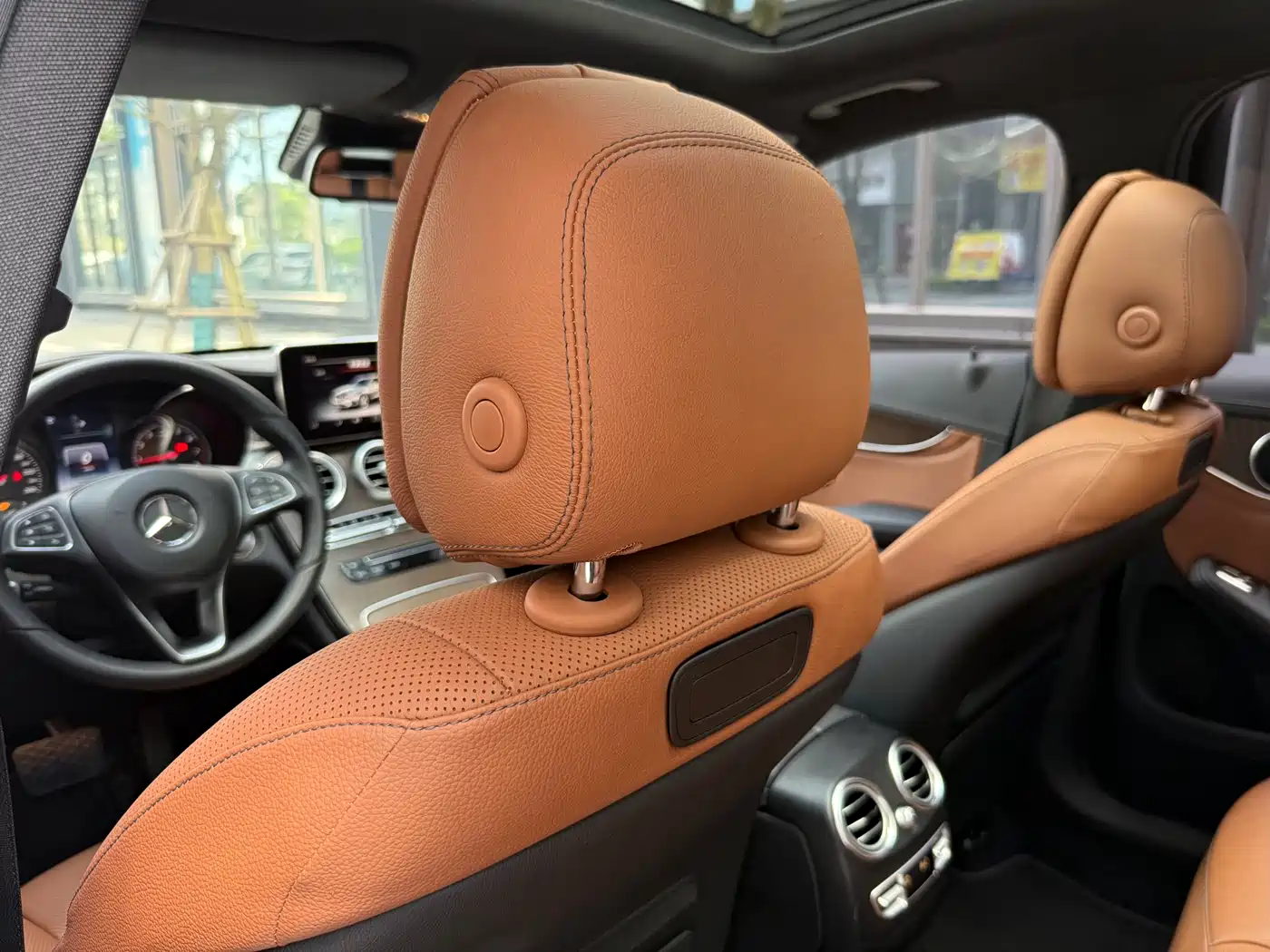 Mercedes-Benz GLC 2016 GLC 300 4MATIC Luxury фото 26