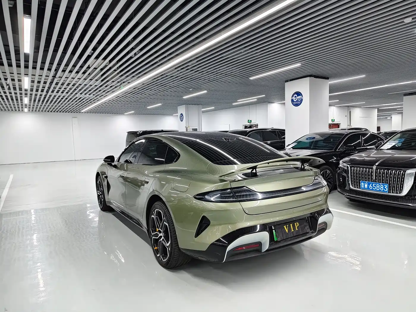 XIAOMI CAR XIAOMI SU7