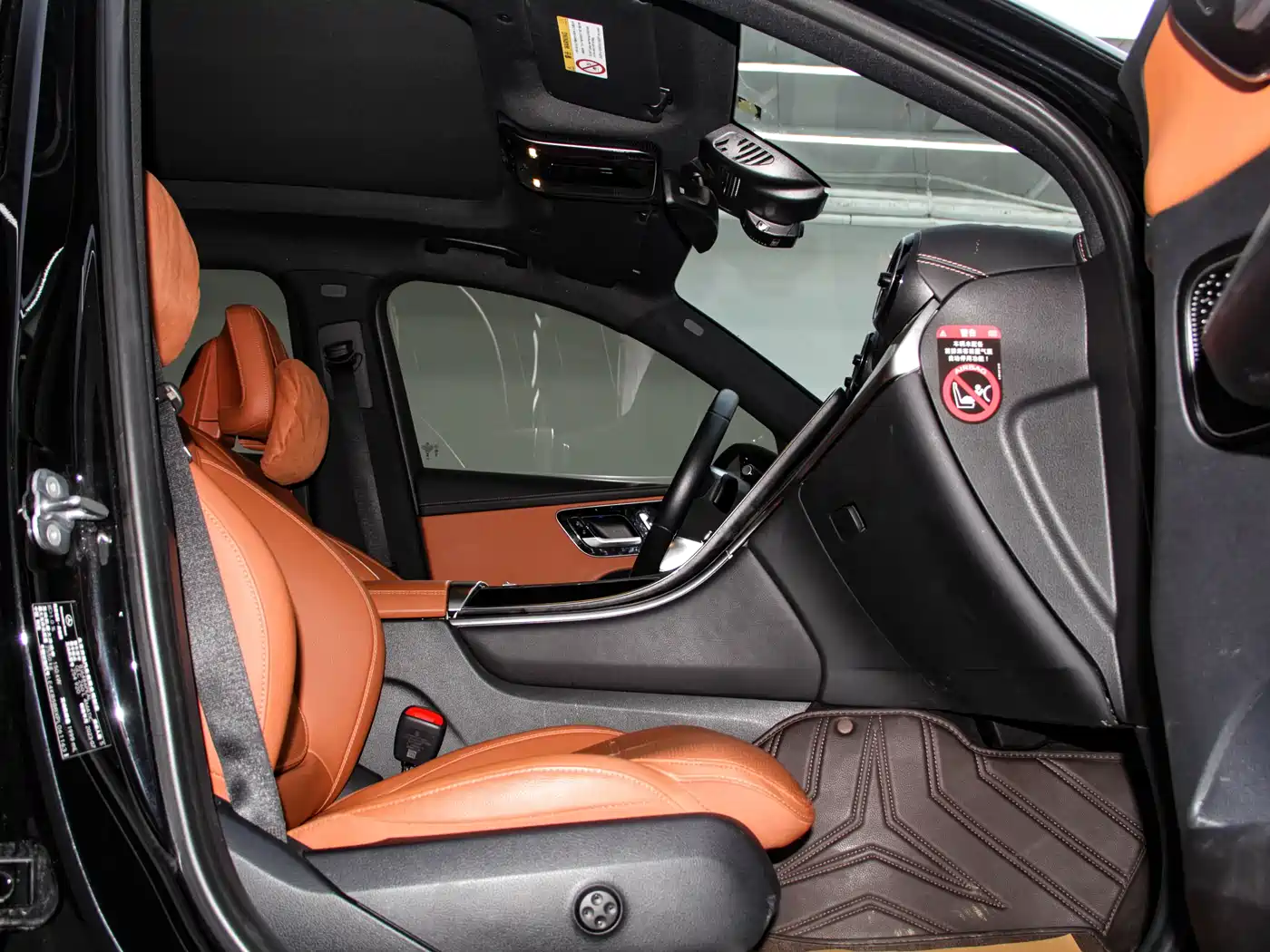 Mercedes-Benz GLC 2023 GLC 260 L 4MATIC Sport 5-seater фото 13
