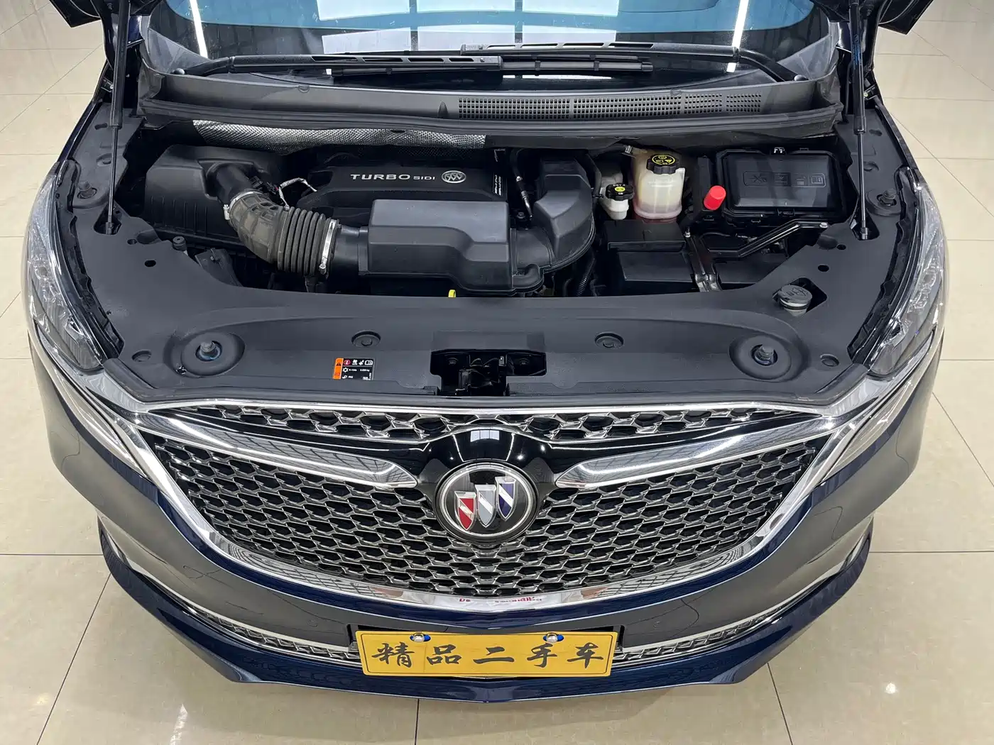 Фото 16 - Buick GL8