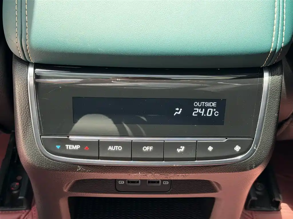 GAC Trumpchi Trumpchi GS8 2022 Pilot Series 2.0TGDI 2WD Luxury Smart Connect Edition (7-Seater) фото 18
