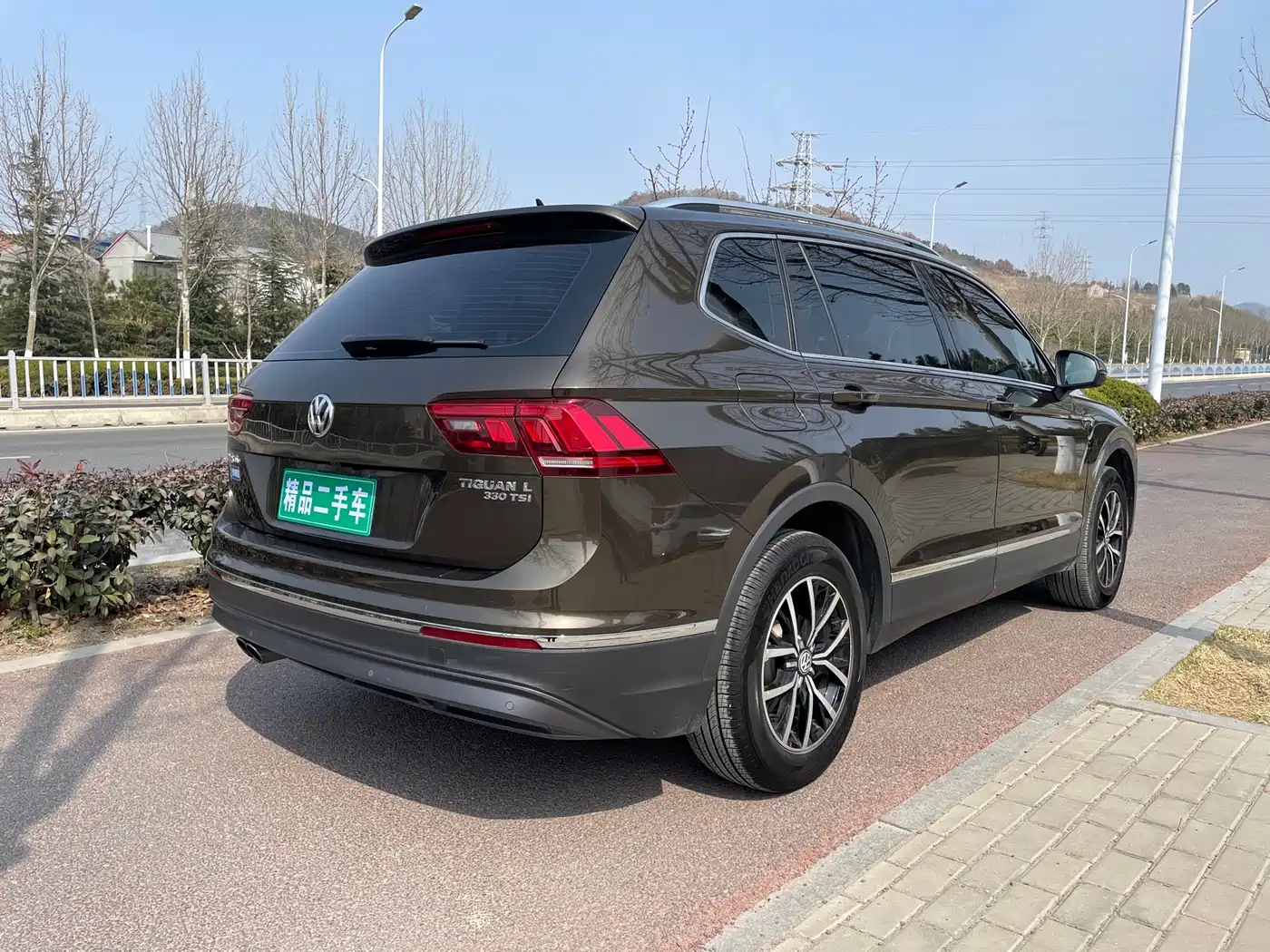 Volkswagen Tiguan L 2018 Facelift 330TSI Automatic 2WD Luxury Edition фото 4