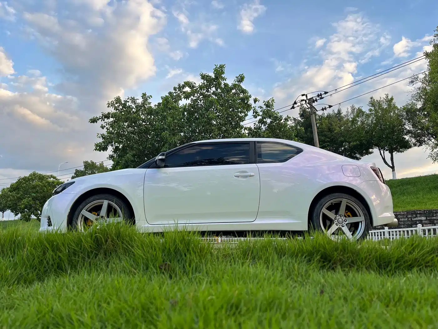 Toyota Zelos 2011 2.5L Luxury Edition фото 7