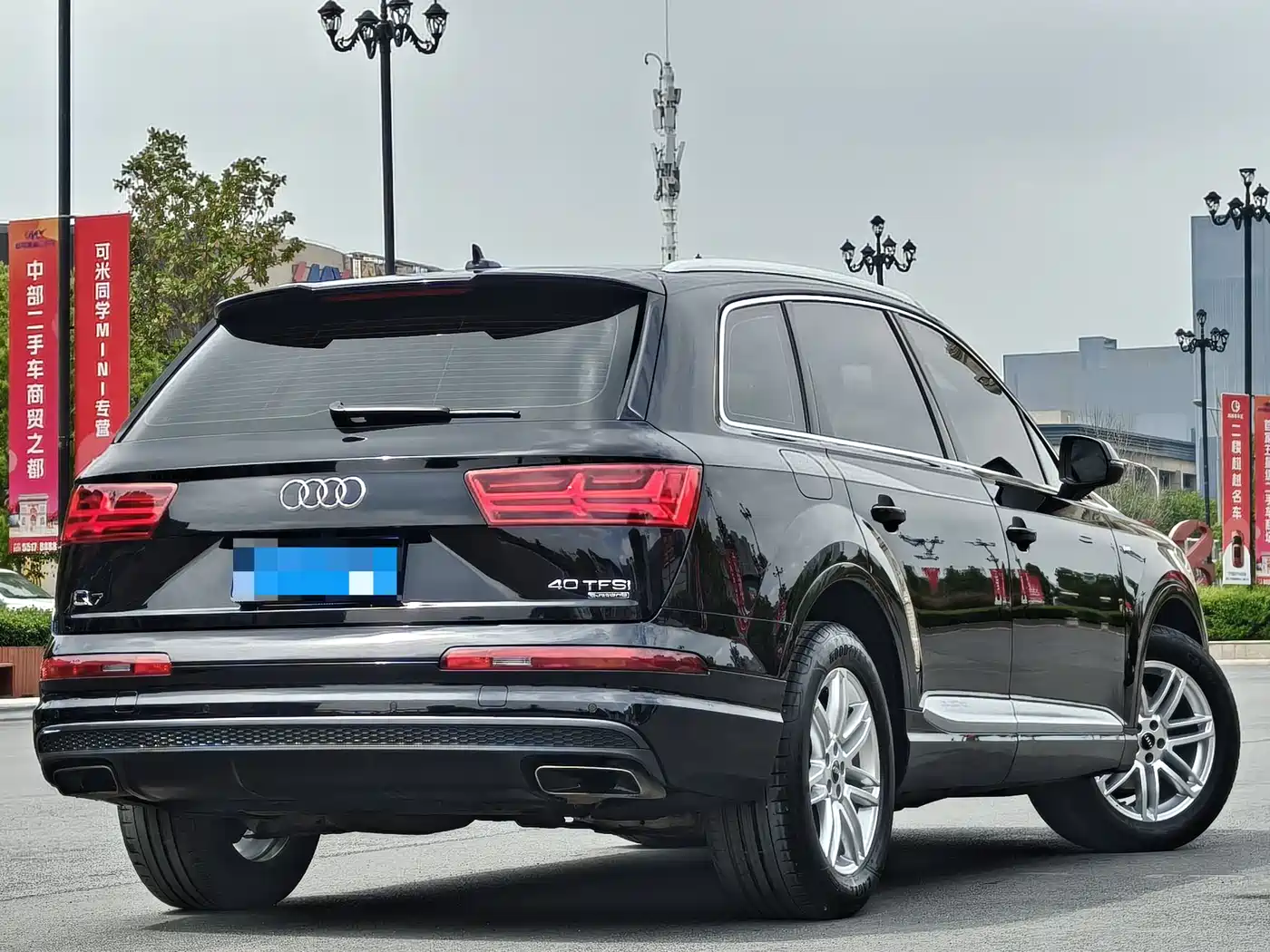 AUDI Q7