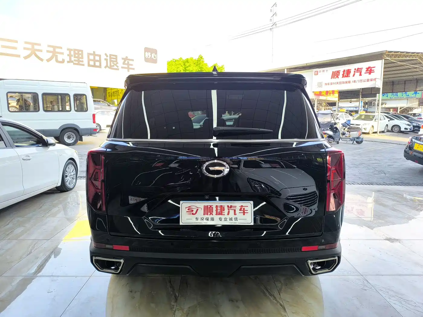 GAC Trumpchi Trumpchi GS8 2022 Pilot Series 2.0TGDI 2WD Luxury Smart Connect Edition (7-Seater) фото 11