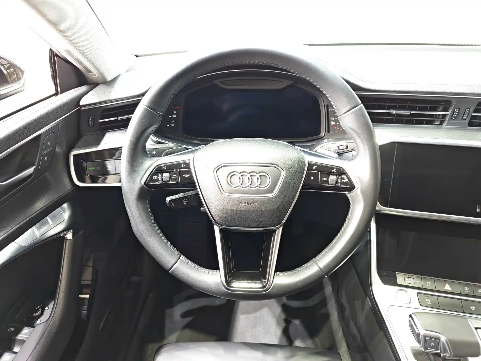 Фото 7 - Audi A7