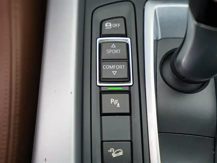 BMW X5 (Import) 2014 xDrive35i Leading фото 9
