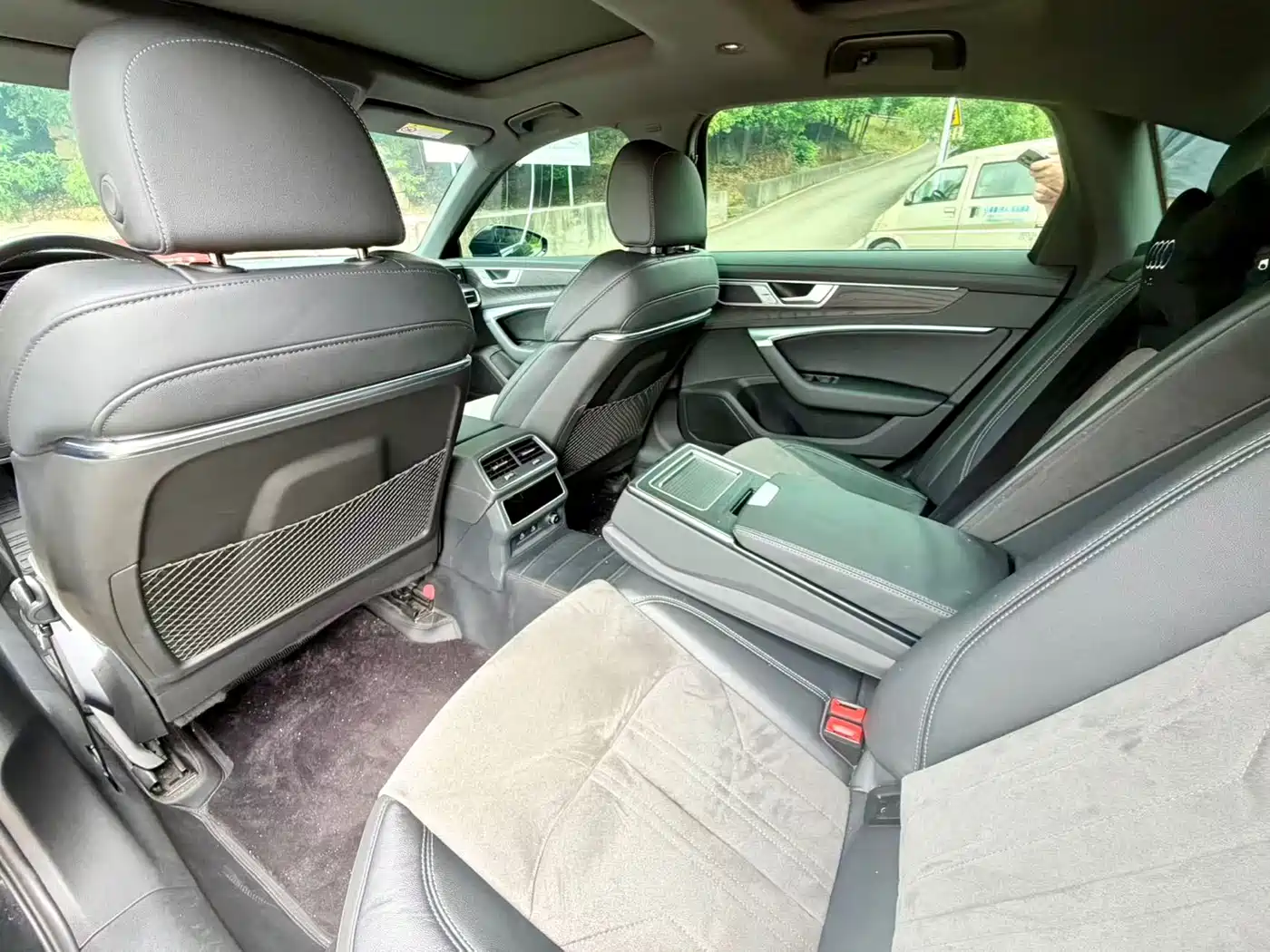Audi A6L 2024 45 TFSI quattro Premium Elegance фото 5