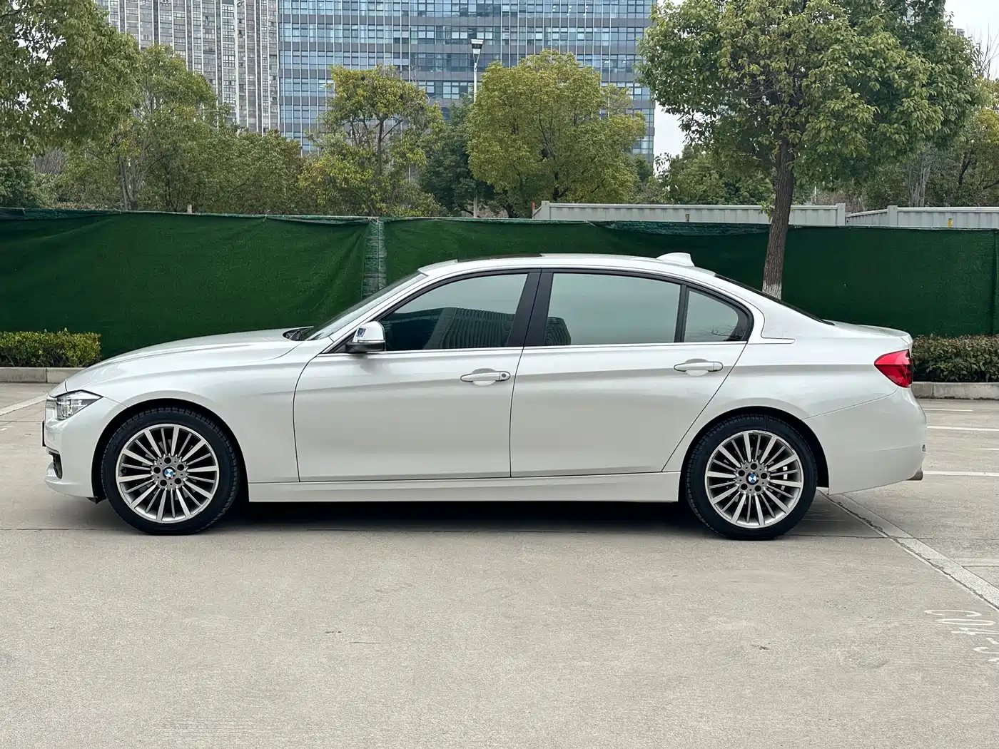 BMW 3 Series 2019 320Li Fashion Type фото 3
