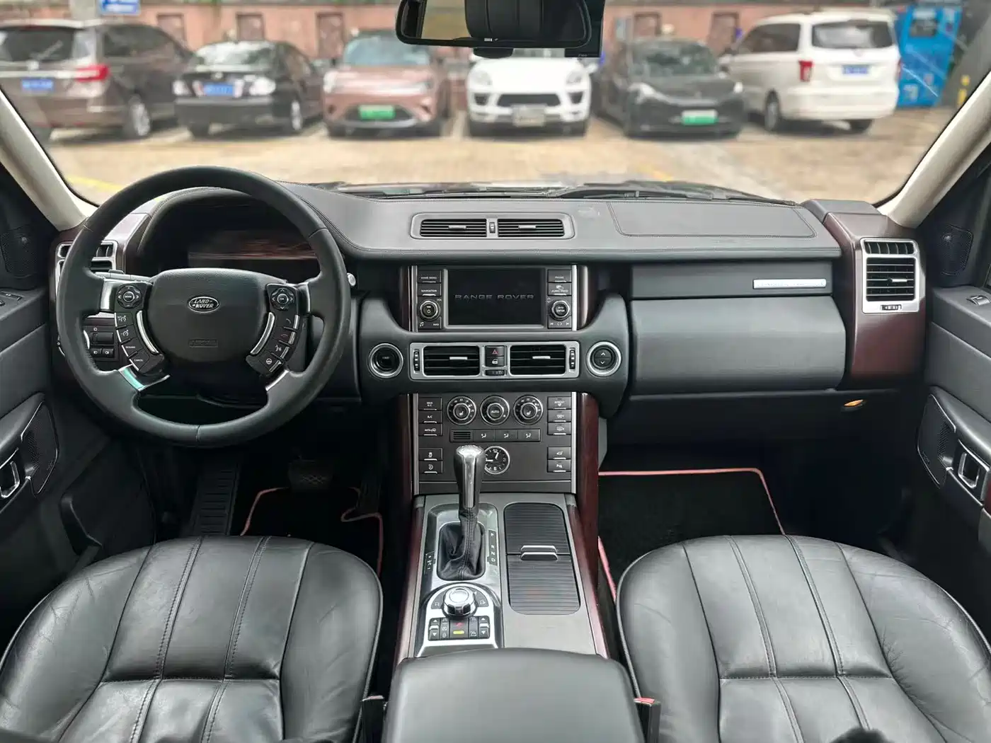 Land Rover Range Rover 2011 3.6 TDV8 фото 5