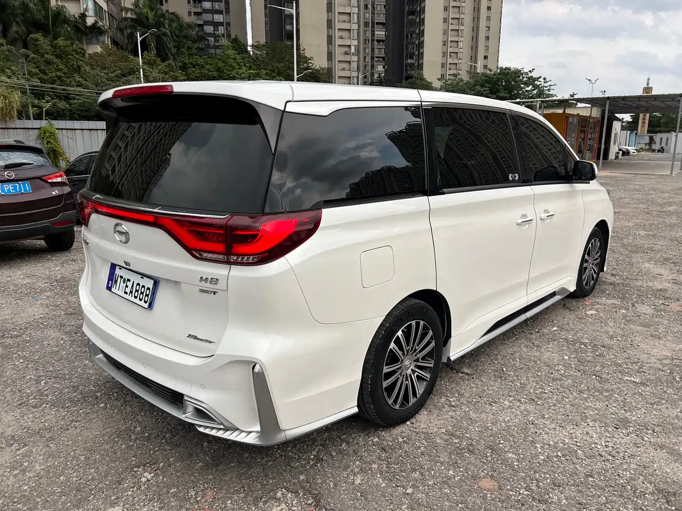 GAC Trumpchi Trumpchi M8 2021 Master Series 390T Noble Welfare Edition фото 14