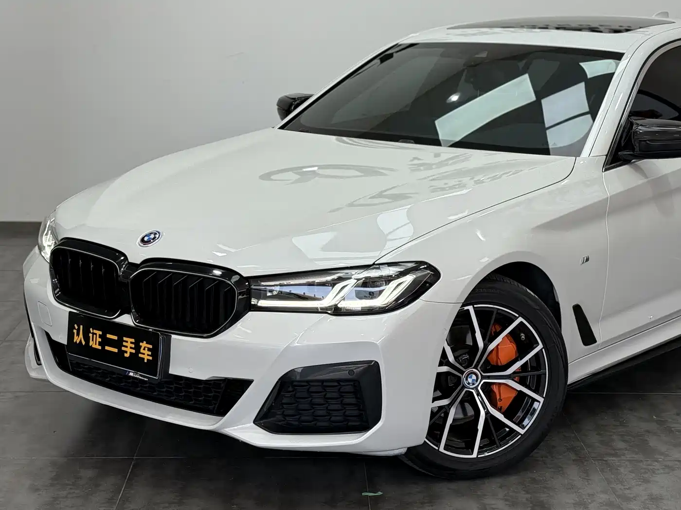 BMW 5 Series 2022 525Li M Sport Package фото 16