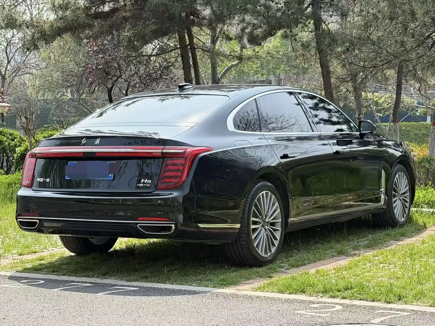  HONGQI H9