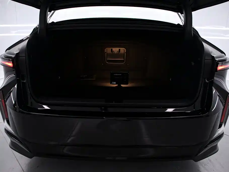 Lexus ES 2025 Model 300h Base Version фото 15