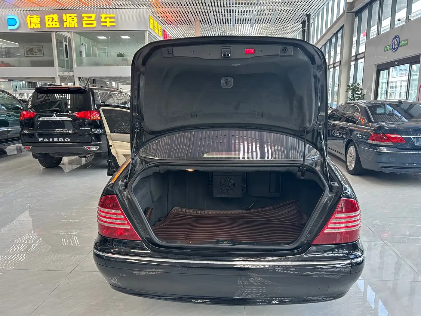 Mercedes-Benz S-Class 2004 S 500 фото 14