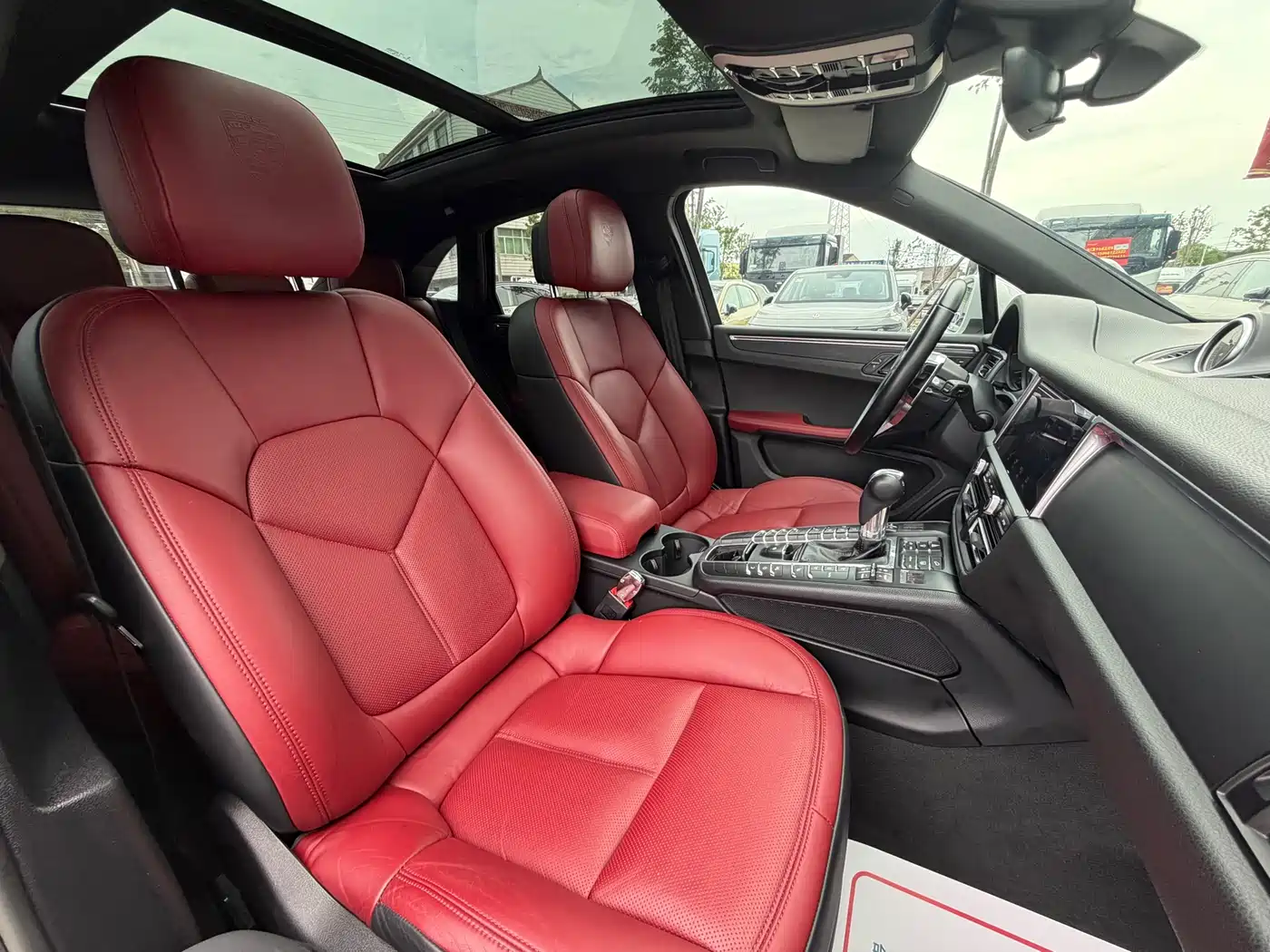 Porsche Macan 2018 Macan 2.0T фото 13