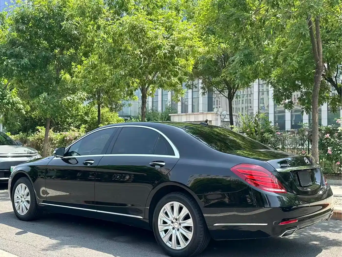 Mercedes-Benz S-Class 2016 S 320 L Business Edition фото 5